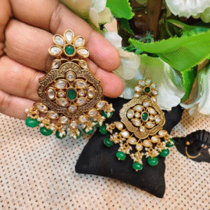 Kundan earrings