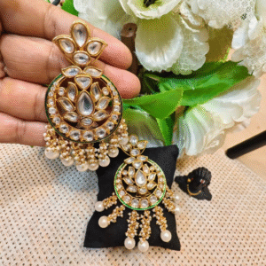 Nayra Pearl Earrings