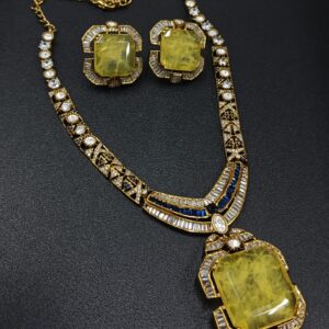 Primium Doublet set with Earrings