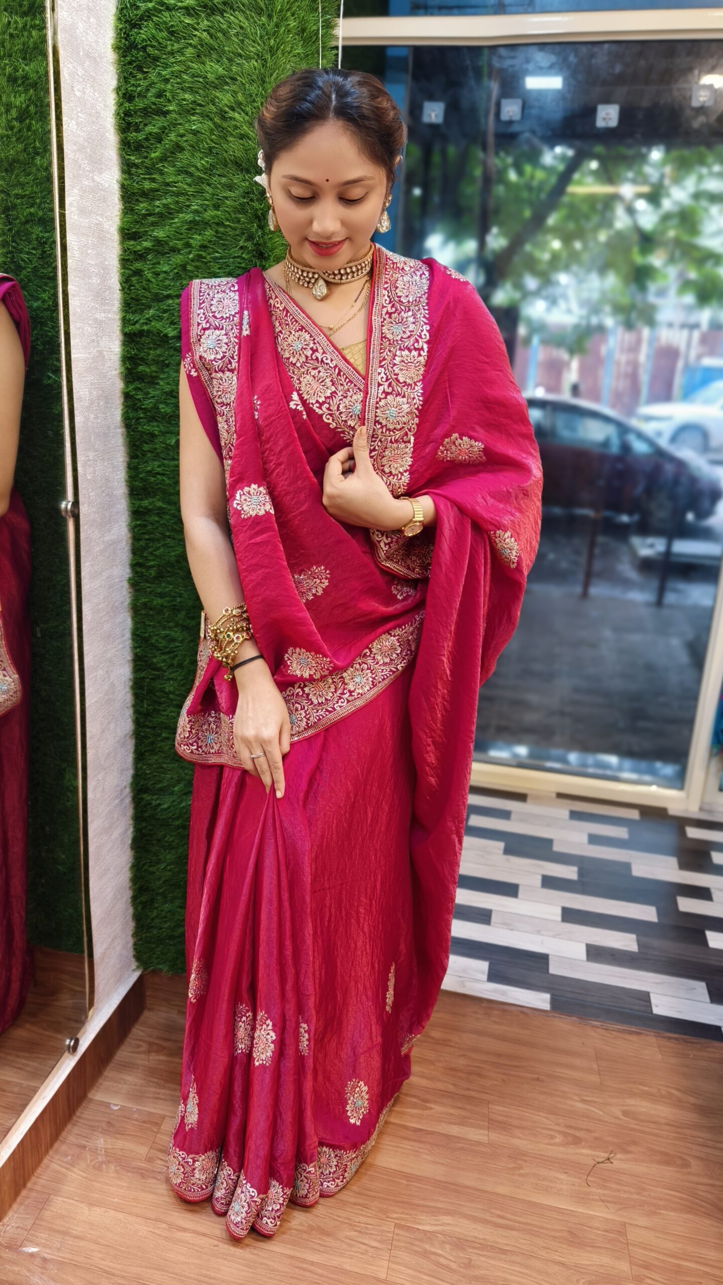 filter: null; fileterIntensity: null; filterMask: null; captureOrientation: 90;
runfunc: 0; algolist: 0;
multi-frame: 1;
brp_mask:0;
brp_del_th:0.0000,0.0000;
brp_del_sen:0.0000,0.0000;
motionR: 0;
delta:1;
module: portrait;hw-remosaic: false;touch: (-1.0, -1.0);sceneMode: 13107200;cct_value: 0;AI_Scene: (0, 0);aec_lux: 271.0;aec_lux_index: 0;albedo: ;confidence: ;motionLevel: 0;weatherinfo: weather?null, icon:null, weatherInfo:100;temperature: 41;